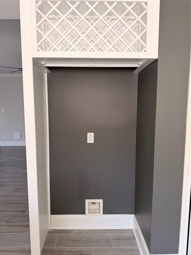 Foto del edificio - 2839 Autumn Springs Ln