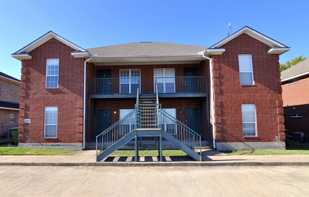 Primary Photo - 1509 Hollow Hill Dr