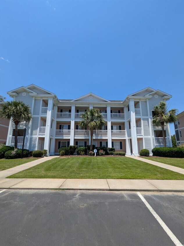 Foto principal - 627 Waterway Village Blvd