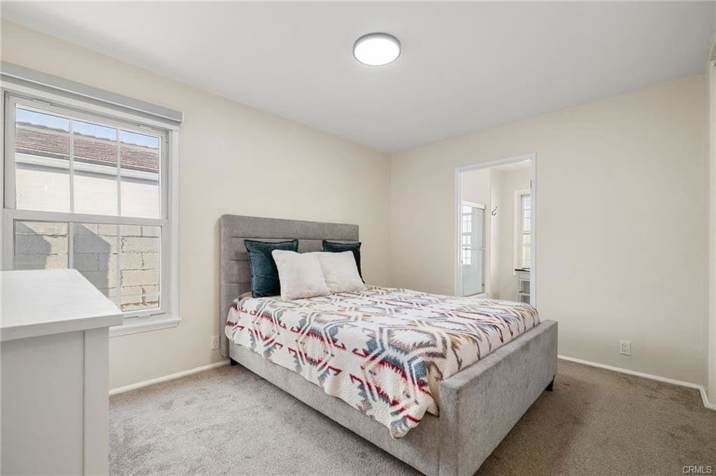 Primary Photo - 2109 N Dymond St