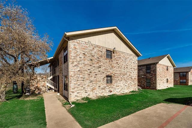 Foto principal - 218 Renfro St