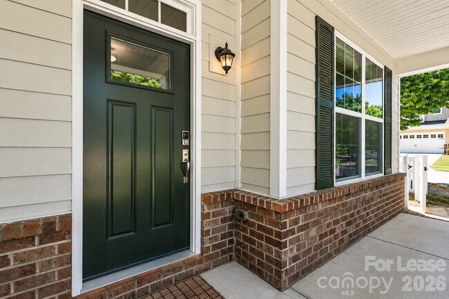 Building Photo - 151 Blossom Ridge Dr