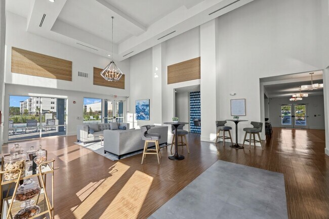 Oficina de arrendamiento - Mosaic at Lake Toho