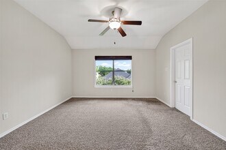 Building Photo - 16855 Carrollton Creek Ln