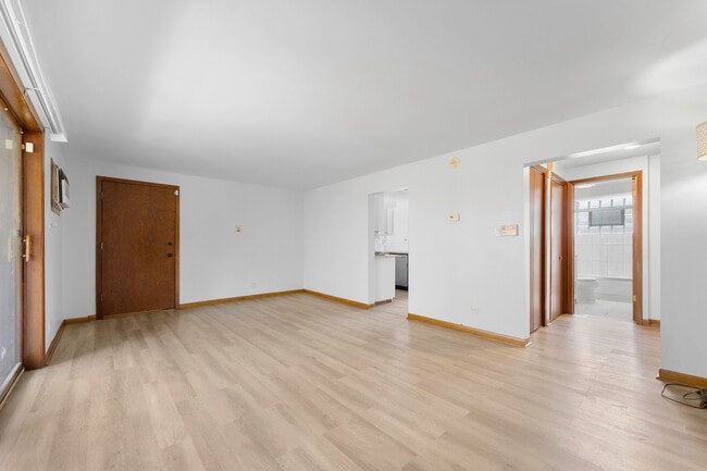 Foto del edificio - 3605 N Narragansett Ave