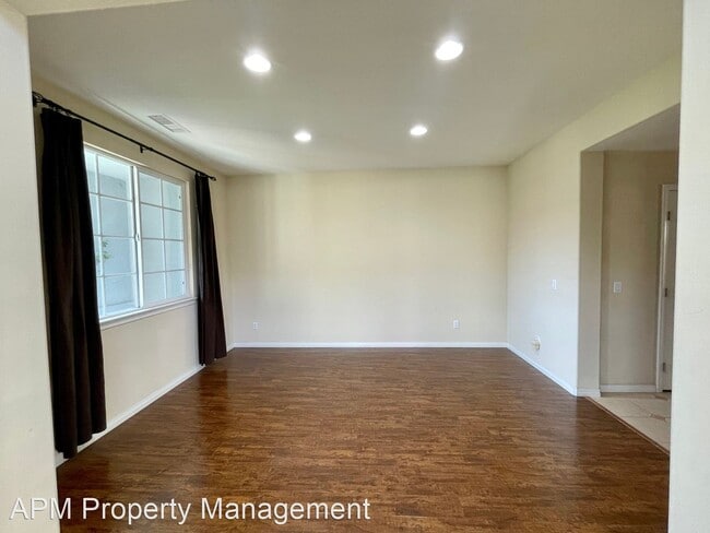 Building Photo - 6 br, 4 bath House - 8265 Gamebird St