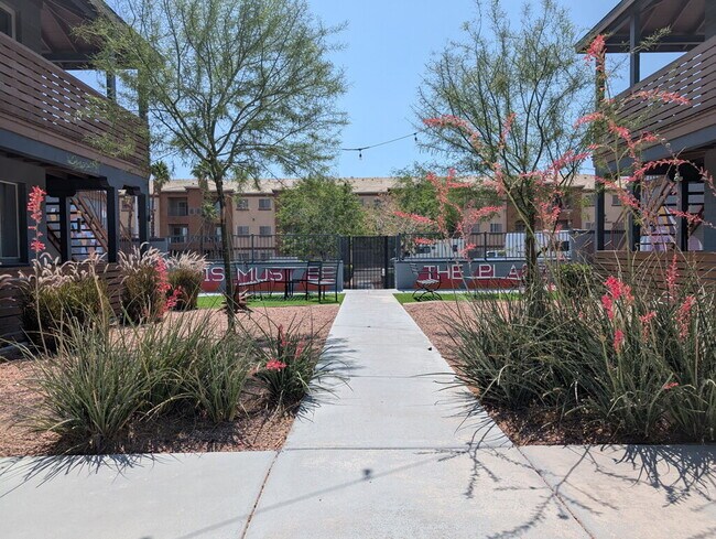 Foto del edificio - 1-BEDROOM APARTMENT IN DOWNTOWN LAS VEGAS