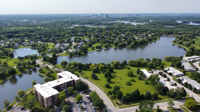 Foto del edificio - 700 Wellington Ave