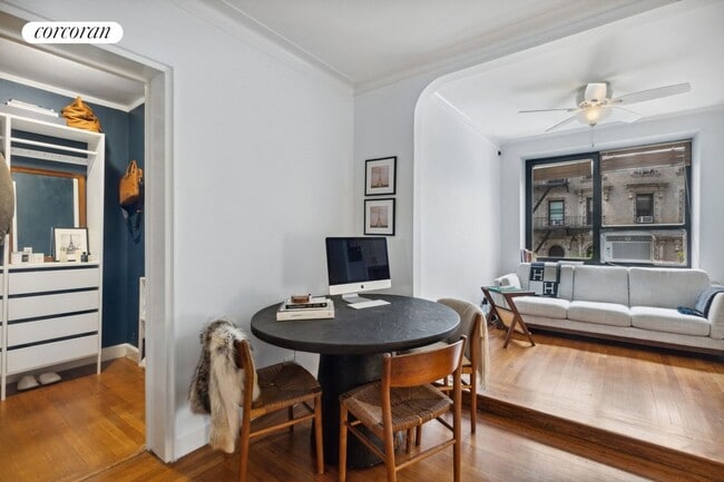 Building Photo - 420-424 Central Prk W