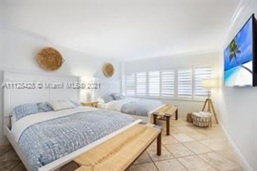 Building Photo - 550 Ocean Dr