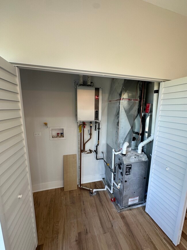 Building Photo - 7545 S Peoria St