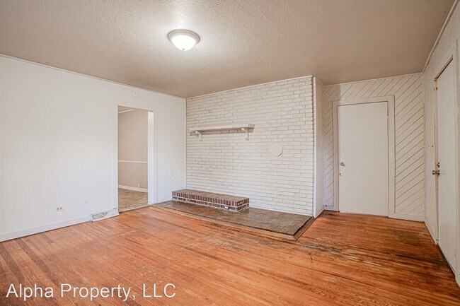 Building Photo - 2 br, 1 bath House - 6 Inglesby St