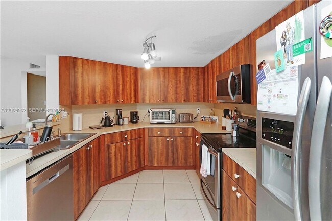 Foto del edificio - 10921 NW 88th Terrace