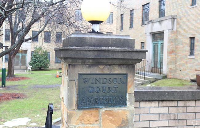 Building Photo - Windsor Court