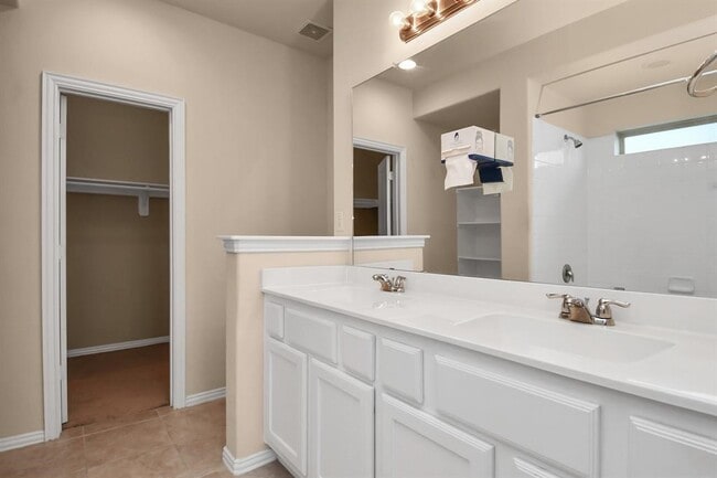 Building Photo - 1605 Summer City Dr