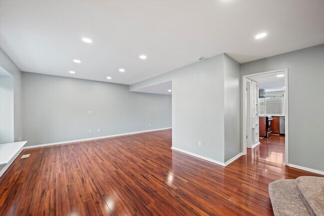 Foto del edificio - 651 S Xenon Ct
