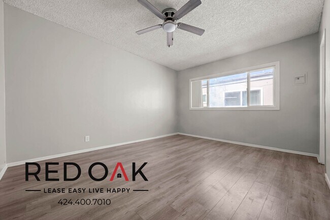 Foto del edificio - 2036 E Whiting Ave