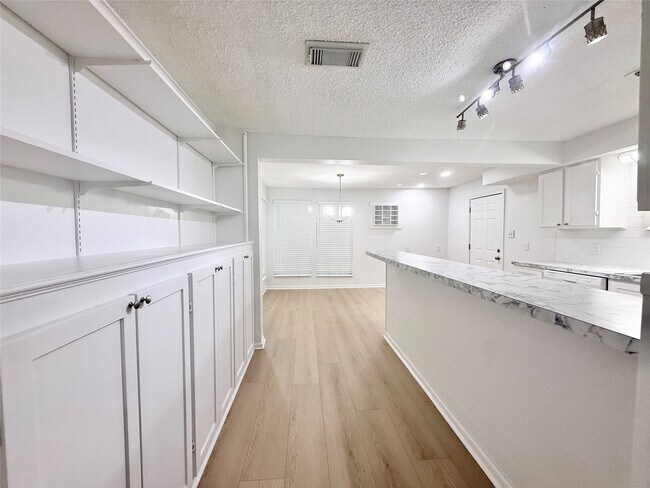 Foto del edificio - 1121 N Chenango St
