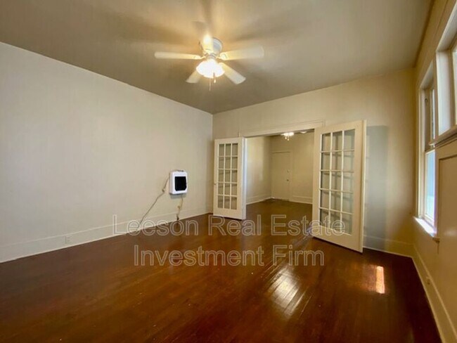 Foto del edificio - 632-634 Kings Hwy .