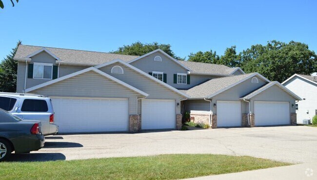 Building Photo - 928 N Thompson Dr