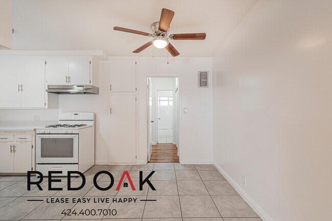 Foto del edificio - 1323 N Harvard Blvd