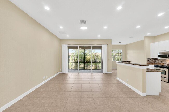 Foto del edificio - 8035 NW 127th Ln