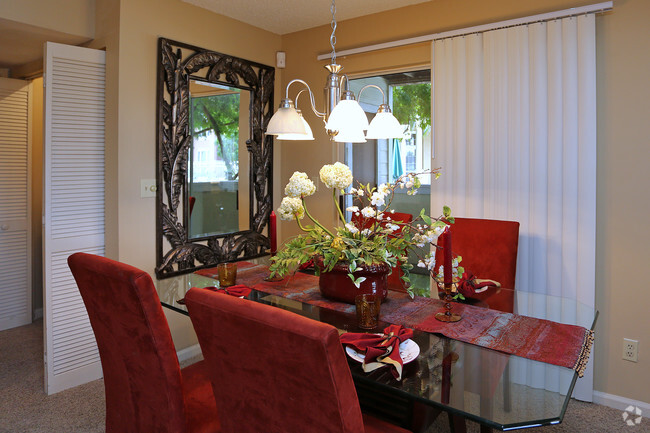 Dining Room - Royal St. George at the Villages