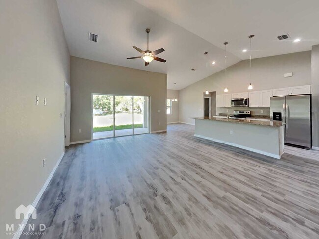 Foto del edificio - 1862 Franklin Ln