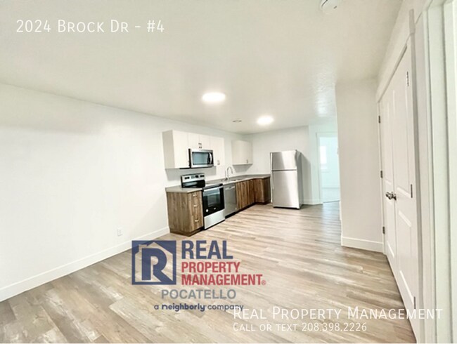 Foto del edificio - 3 Bedroom 1 Bath Apartment - PET'S ALLOWED