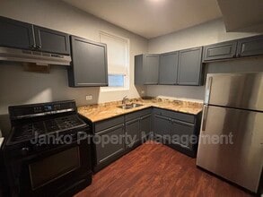 Building Photo - 6738 S Prairie Ave