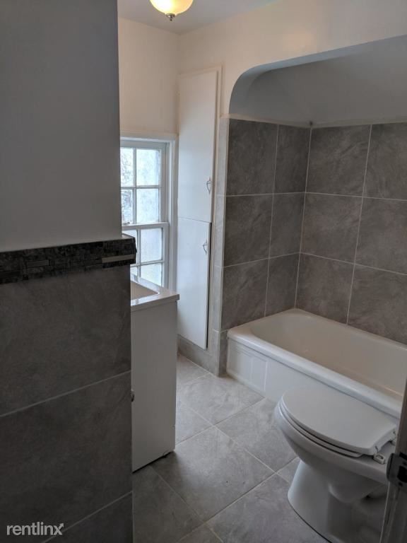 Building Photo - 3 br, 1 bath House - 293 Greeley Street