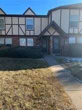 Building Photo - 952 S Iola St