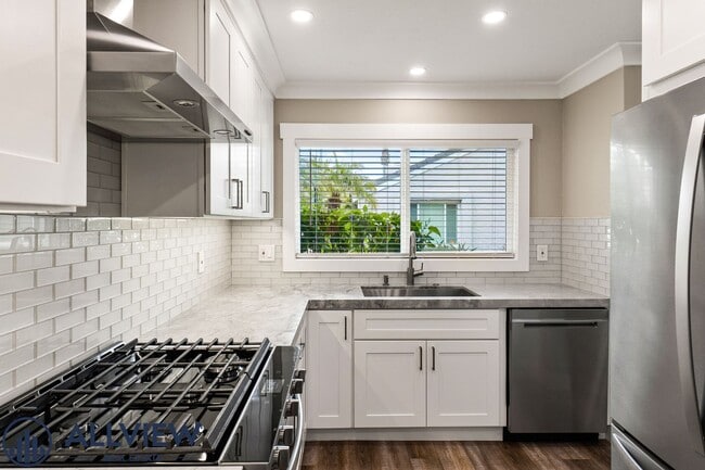 Building Photo - Highly Upgraded, Large Condo in Huntington Beach!