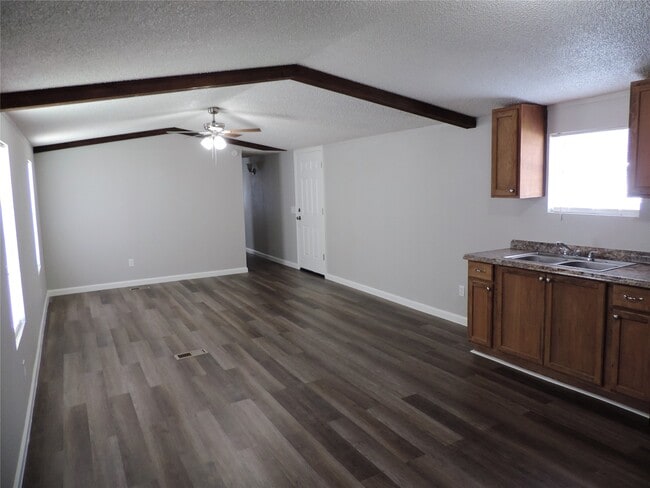 Building Photo - 1668 FM 2518