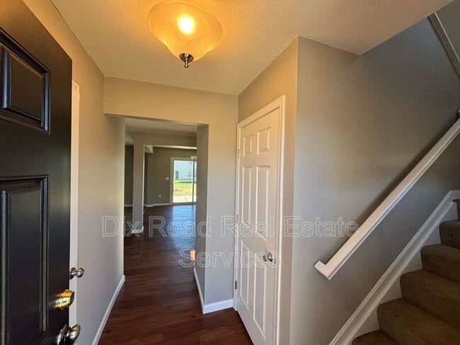 Photo - 106 Day Pl House