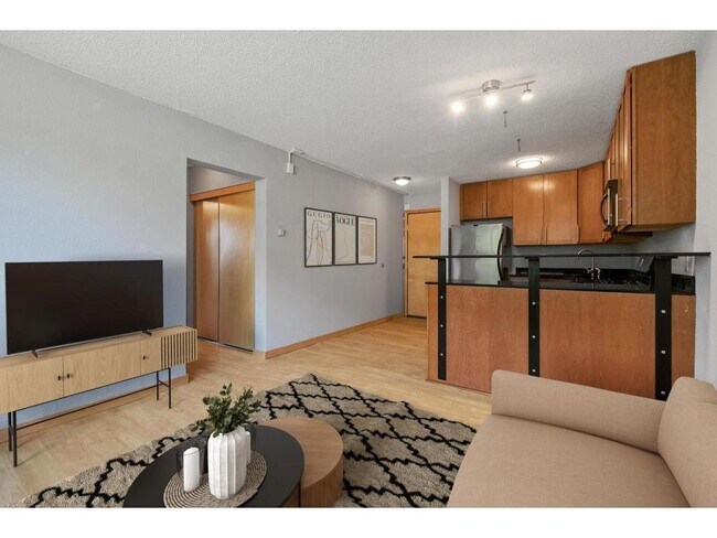 Foto del edificio - 2530 1st Ave S