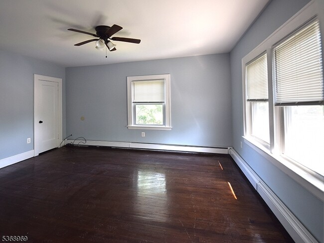 Building Photo - 488 Heywood Ave