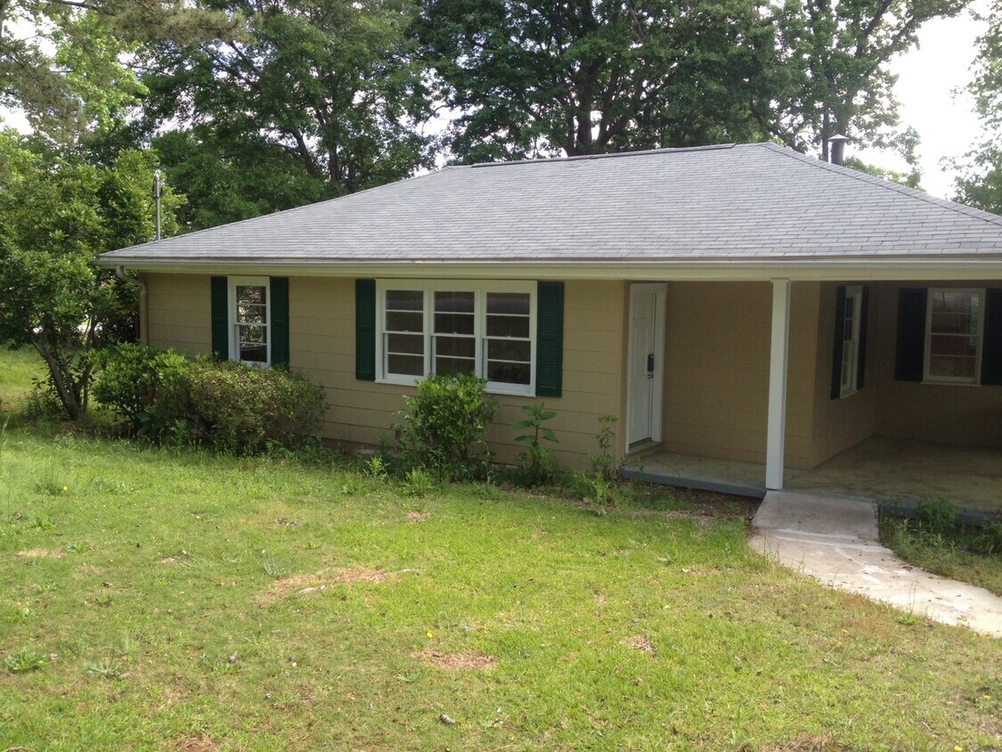 Foto principal - **UPCOMING**3 Bedroom / 2 Bathroom Home fo...