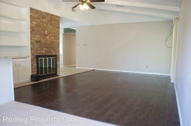 Building Photo - 5912 Sycamore Creek Rd
