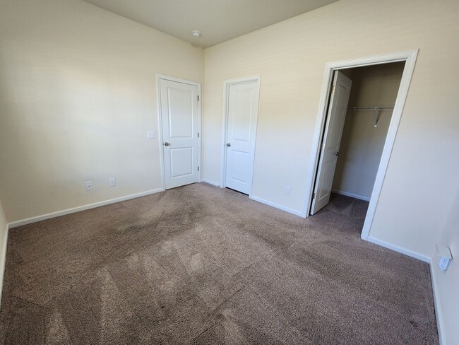 Building Photo - Home Sweet Home in Goose Creek!!!