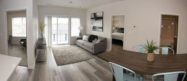 Interior Photo - Howard Lofts