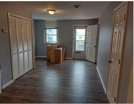 Building Photo - 1420 N Western Ave