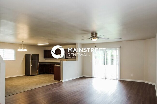 Foto del edificio - 3 Bedroom Pet-Friendly Home in OWENS CROSS...