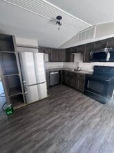 Building Photo - 2363 Susan Dr