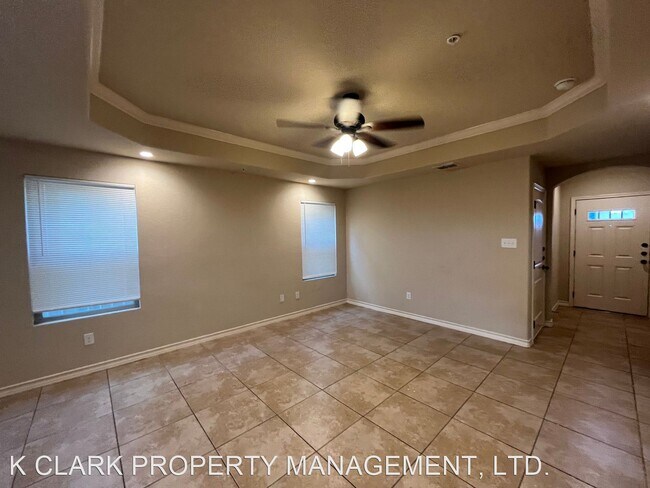 Foto del edificio - 3 br, 2.5 bath House - 6530 MARCEL WAY #101