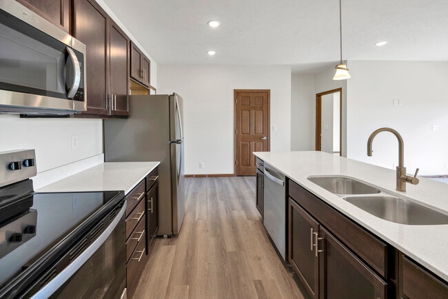 Building Photo - Wilderness Hills South Apartments