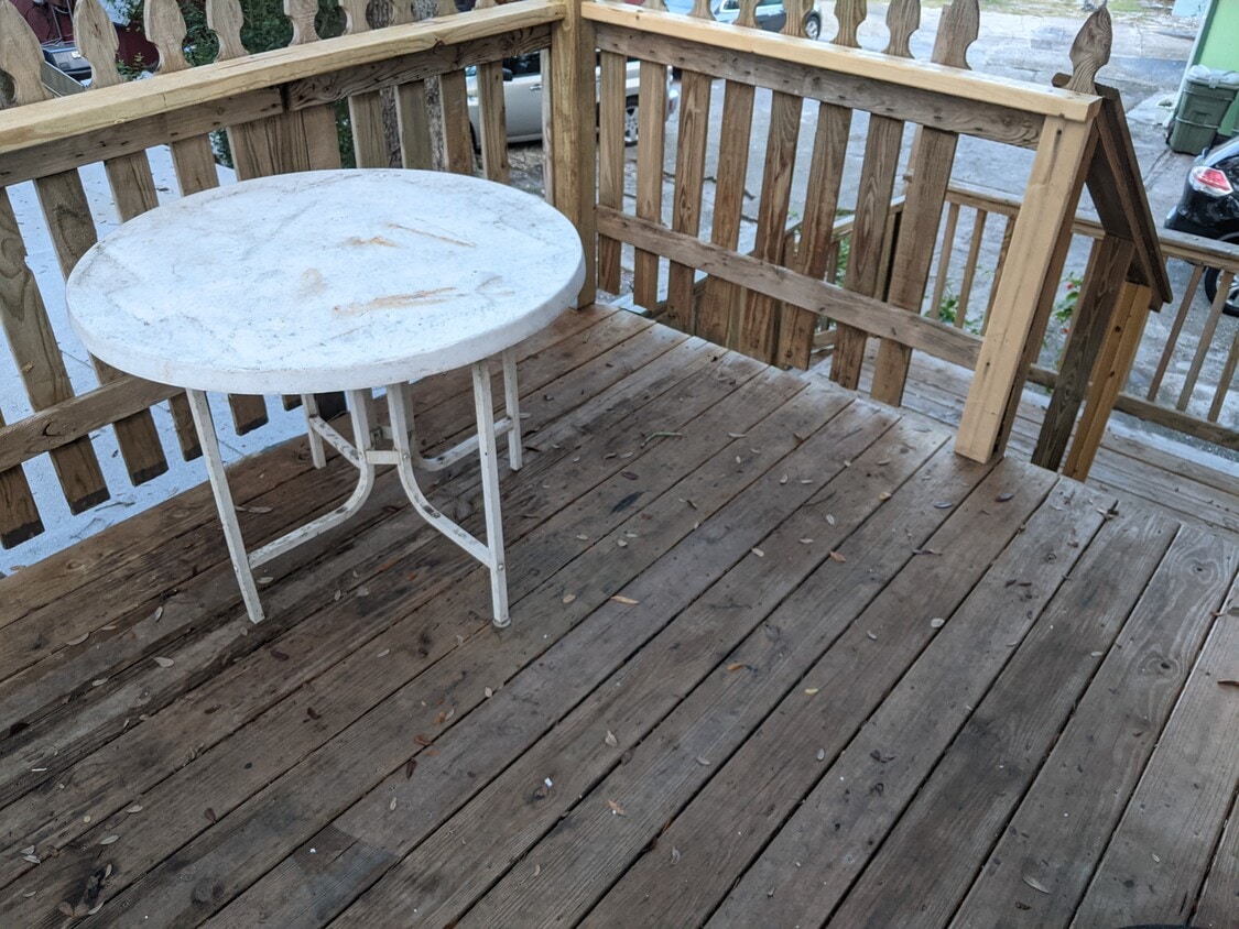 Foto del edificio - 406 N Osprey Ave