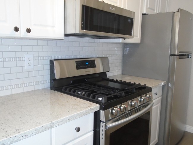 Building Photo - 3753 Park Dr