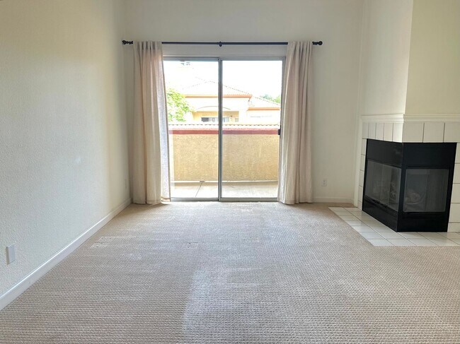 Foto del edificio - Spacious One Bedroom Condo