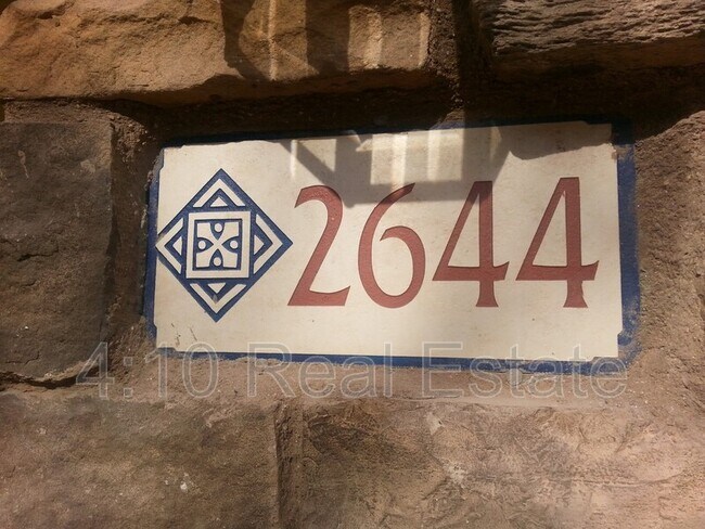 Foto del edificio - 2644 E Chester Dr